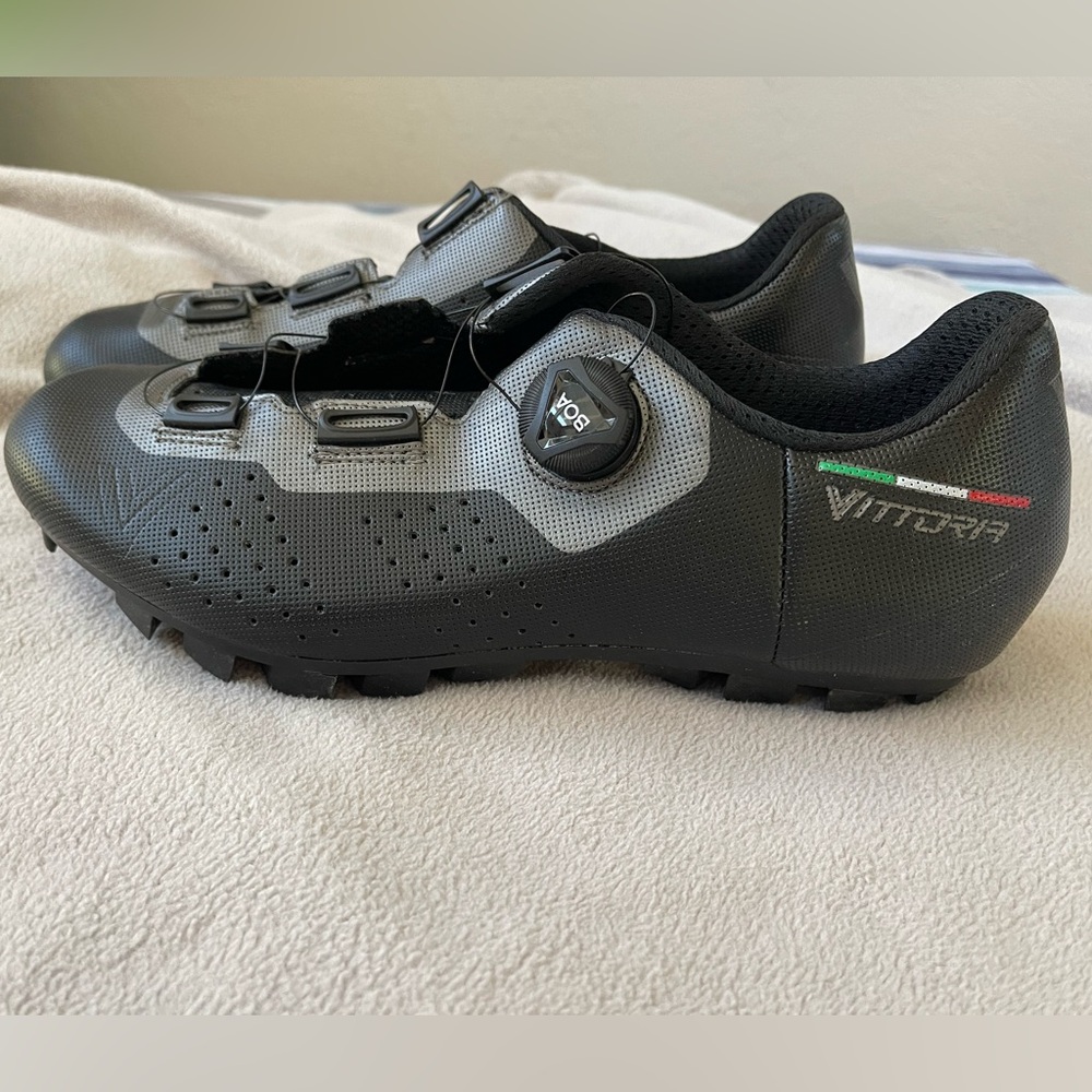 Vittoria Cycling Shoes Size 44